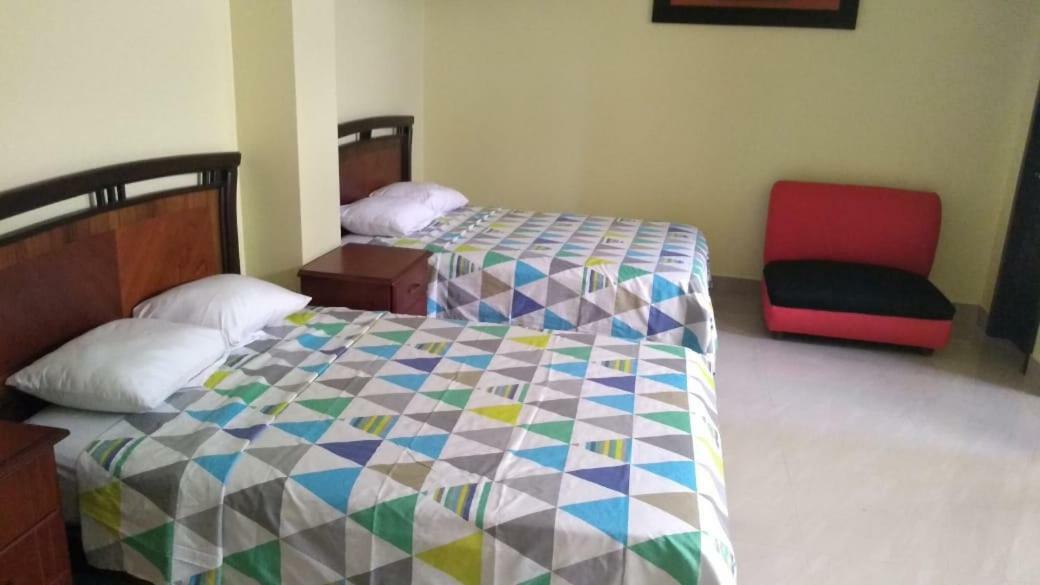 Hotel Los Ceibos Jipijapa Екстер'єр фото